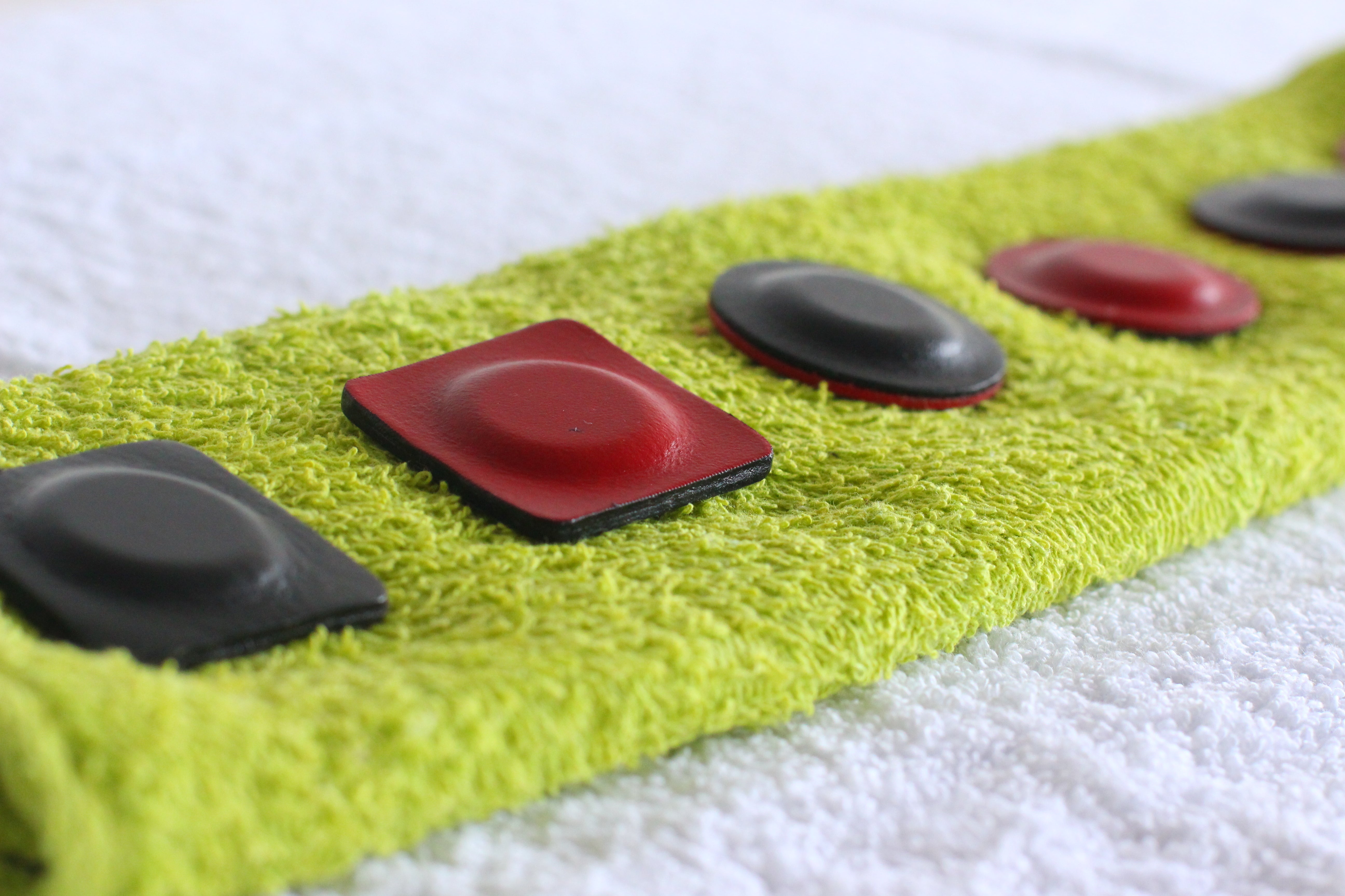 Biomagnetism session in Brisbane using therapeutic magnets to support the body’s natural balance